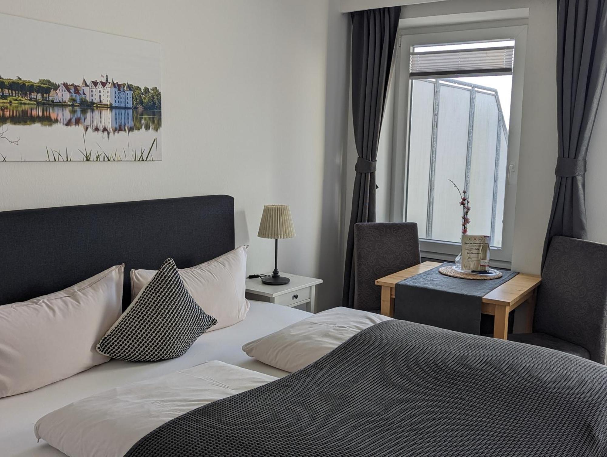 Hotel Am Wasserschloss Glücksburg Екстериор снимка